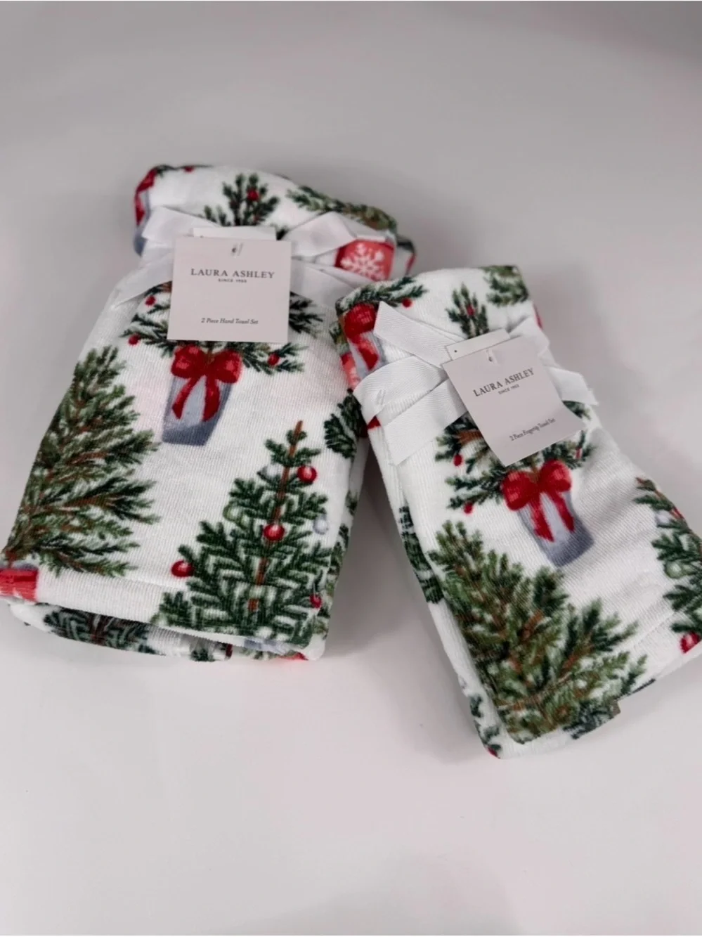 5 PC Laura Ashley Christmas Tree and Red Bow Towel Set